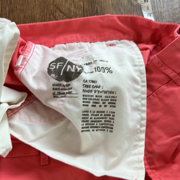 Khakis by GAP Boyfriend Roll-up Shorts - Picture 10 of 10